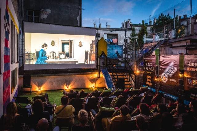 Kino na tarasie. Za pięć dwunasta, czyli wakacyjne last minute